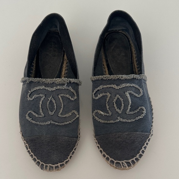 CHANEL Navy Denim Espadrille Flats with Frayed CC